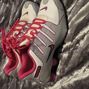 Y2k Rare Nike shocks